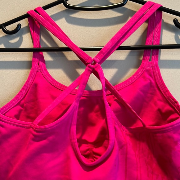 NWOT, Nux, women’s athletic double strap, crisscross-back cami, shelf bra - Picture 5 of 7